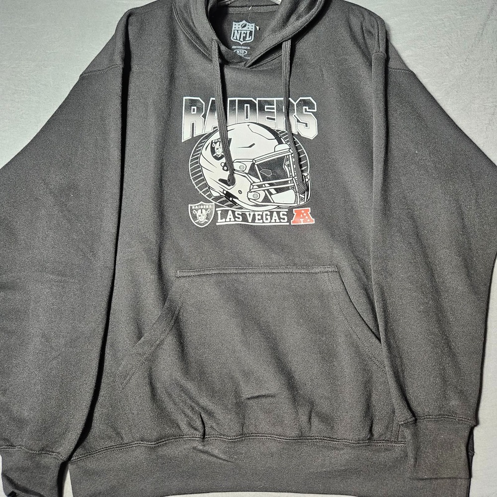 Las Vegas Raiders NFL Helmet Graphic Charcoal Gray Pullover Hoodie Mens XL New